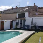 Familiar L Piscina I Cine L Bbq L Sala De Juegos I 6min Segovia I 50min Madrid I 17 Px * Valseca