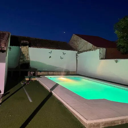 Hébergement de vacances Segovia L Piscina Privada L Bbq L Sala De Juegos L 17 Px *