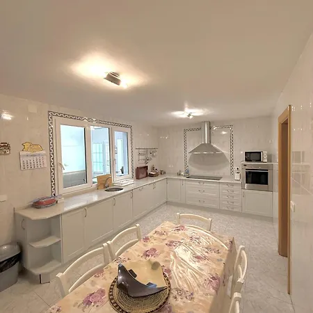 Holiday home Segovia L Piscina Privada L Bbq L Sala De Juegos L 17 Px Valseca