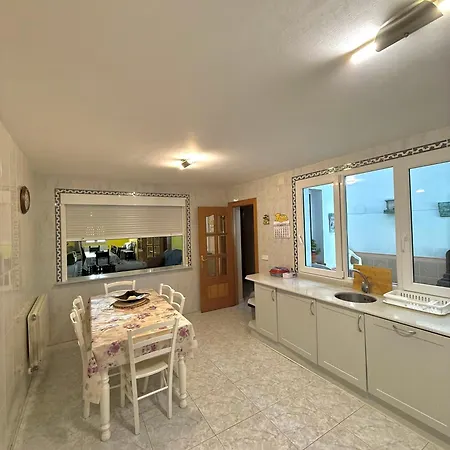 Segovia L Piscina Privada L Bbq L Sala De Juegos L 17 Px *