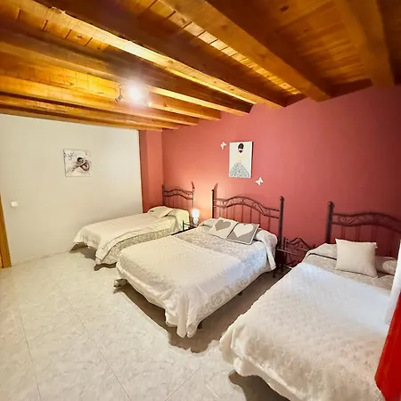 Segovia L Piscina Privada L Bbq L Sala De Juegos L 17 Px *