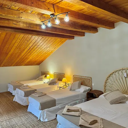 Segovia L Piscina Privada L Bbq L Sala De Juegos L 17 Px Holiday home Valseca
