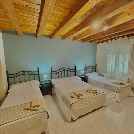 Segovia L Piscina Privada L Bbq L Sala De Juegos L 17 Px Valseca