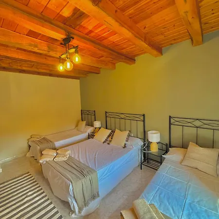 Segovia L Piscina Privada L Bbq L Sala De Juegos L 17 Px Holiday home *