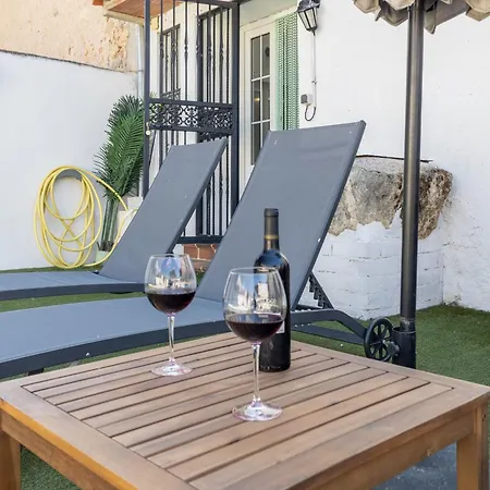 別荘 Familiar L Piscina I Cine L Bbq L Sala De Juegos I 6min Segovia I 50min Madrid I 17 Px *