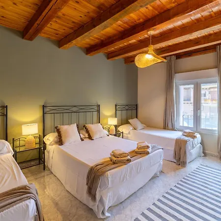 Familiar L Piscina I Cine L Bbq L Sala De Juegos I 6min Segovia I 50min Madrid I 17 Px Feriehus *