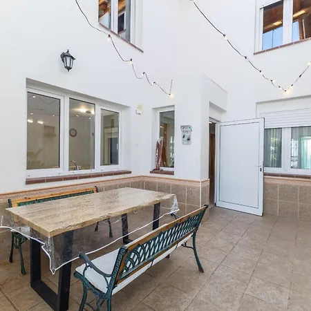 Familiar L Piscina I Cine L Bbq L Sala De Juegos I 6min Segovia I 50min Madrid I 17 Px