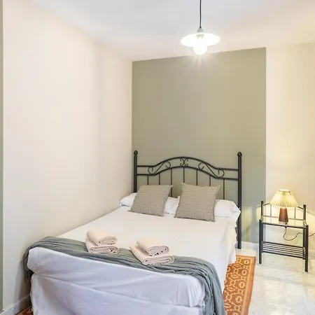Familiar L Piscina I Cine L Bbq L Sala De Juegos I 6min Segovia I 50min Madrid I 17 Px * Valseca