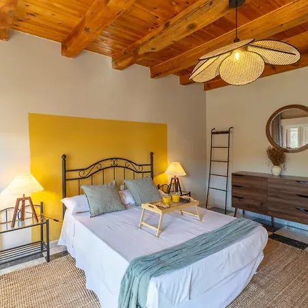 Familiar L Piscina I Cine L Bbq L Sala De Juegos I 6min Segovia I 50min Madrid I 17 Px Feriehus *