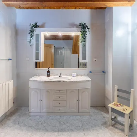 Familiar L Piscina I Cine L Bbq L Sala De Juegos I 6min Segovia I 50min Madrid I 17 Px Feriehus