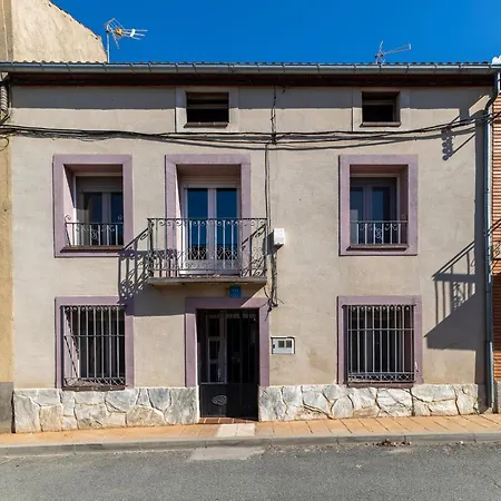 Familiar L Piscina I Cine L Bbq L Sala De Juegos I 6min Segovia I 50min Madrid I 17 Px Feriehus Valseca