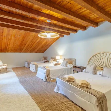 Familiar L Piscina I Cine L Bbq L Sala De Juegos I 6min Segovia I 50min Madrid I 17 Px Feriehus Valseca