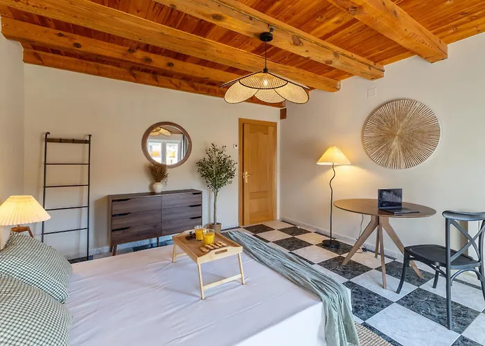 Familiar L Piscina I Cine L Bbq L Sala De Juegos I 6min Segovia I 50min Madrid I 17 Px * Valseca