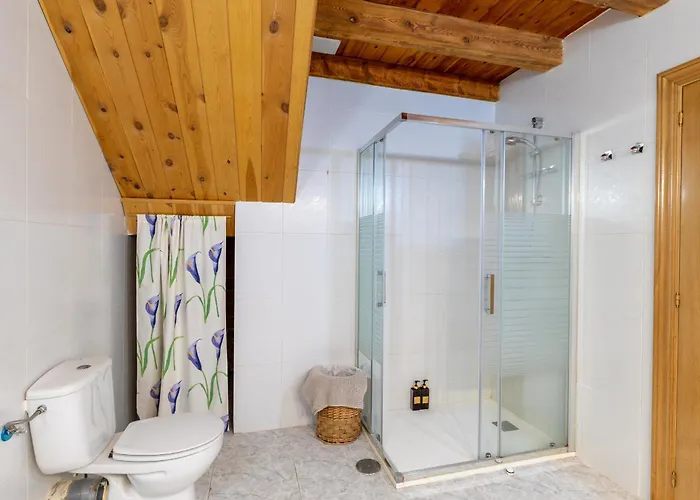 Familiar L Piscina I Cine L Bbq L Sala De Juegos I 6min Segovia I 50min Madrid I 17 Px *