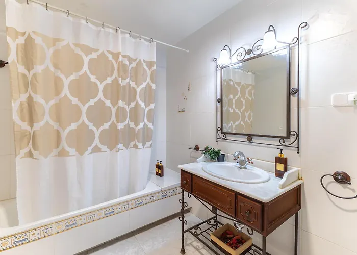 Familiar L Piscina I Cine L Bbq L Sala De Juegos I 6min Segovia I 50min Madrid I 17 Px