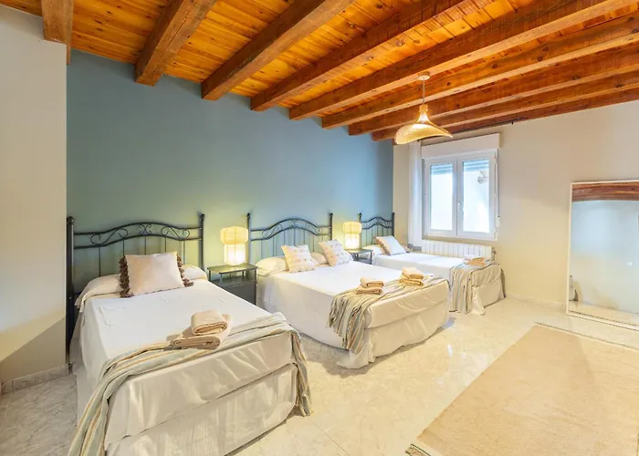 Familiar L Piscina I Cine L Bbq L Sala De Juegos I 6min Segovia I 50min Madrid I 17 Px 펜션 Valseca