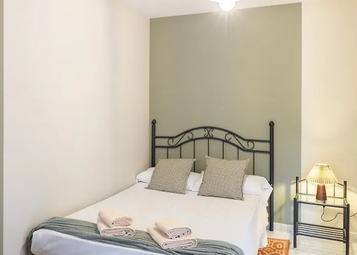 Familiar L Piscina I Cine L Bbq L Sala De Juegos I 6min Segovia I 50min Madrid I 17 Px * Valseca