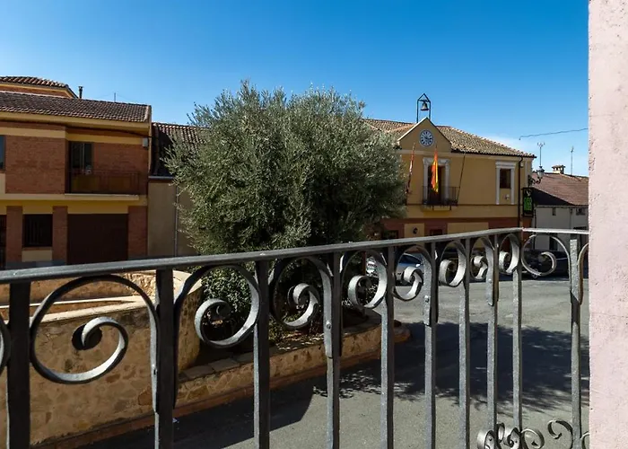 Familiar L Piscina I Cine L Bbq L Sala De Juegos I 6min Segovia I 50min Madrid I 17 Px 펜션 Valseca