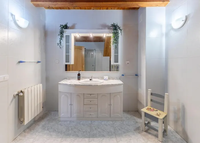 Familiar L Piscina I Cine L Bbq L Sala De Juegos I 6min Segovia I 50min Madrid I 17 Px 펜션