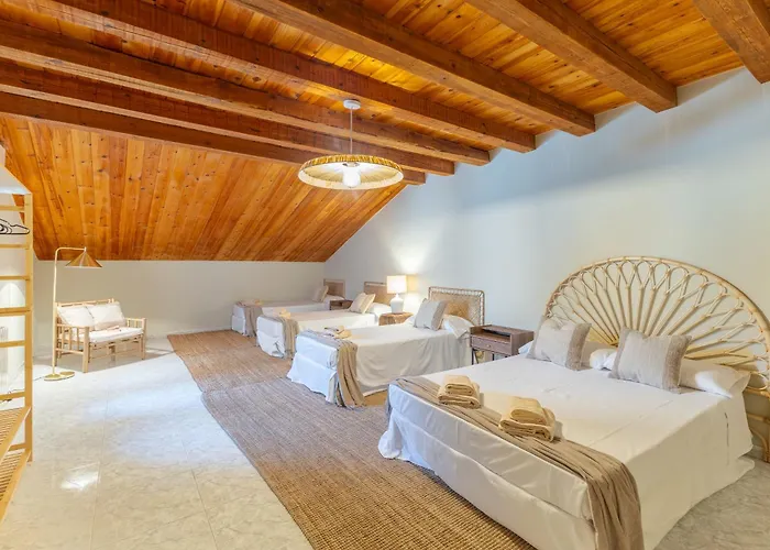 Familiar L Piscina I Cine L Bbq L Sala De Juegos I 6min Segovia I 50min Madrid I 17 Px 펜션 Valseca